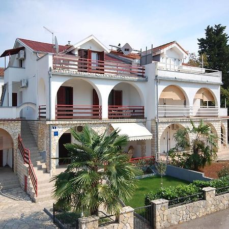 Apartment Ivan By El-Pi Tours Malinska Luaran gambar