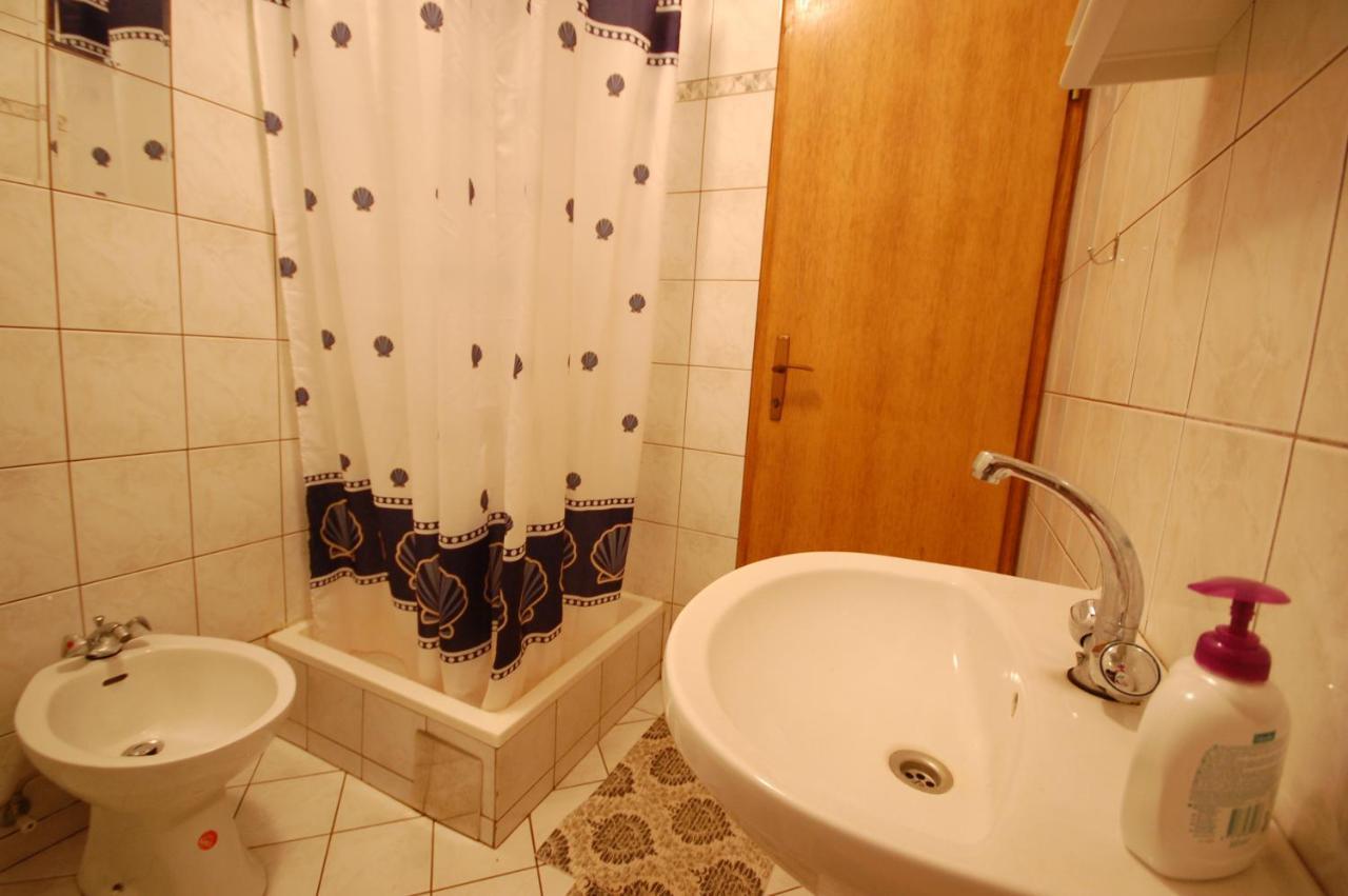 Apartment Ivan By El-Pi Tours Malinska Luaran gambar