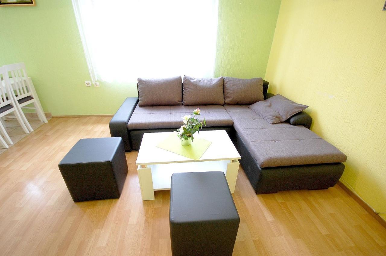 Apartment Ivan By El-Pi Tours Malinska Luaran gambar